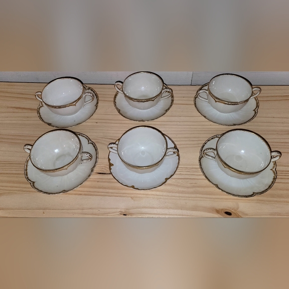 Haviland and Co. limoges cups and saucers - Picture 2 of 7